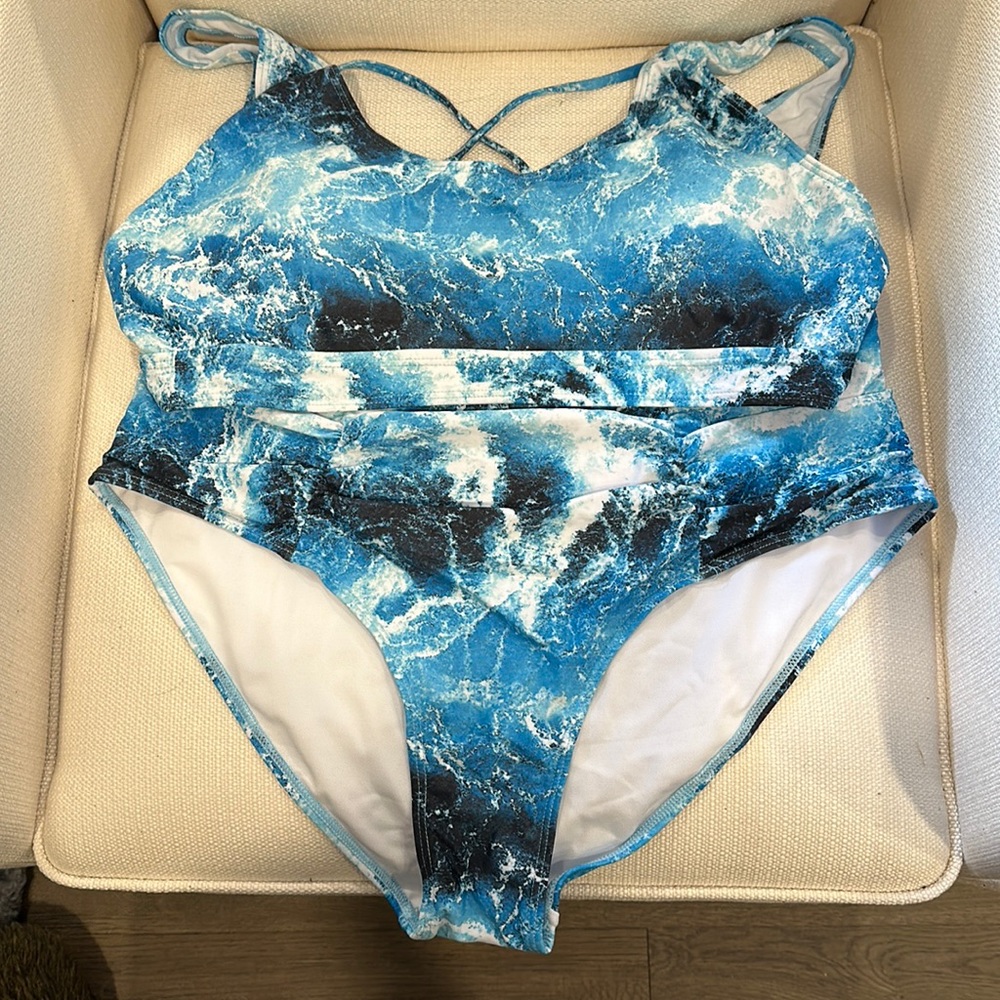 High waisted bikini
